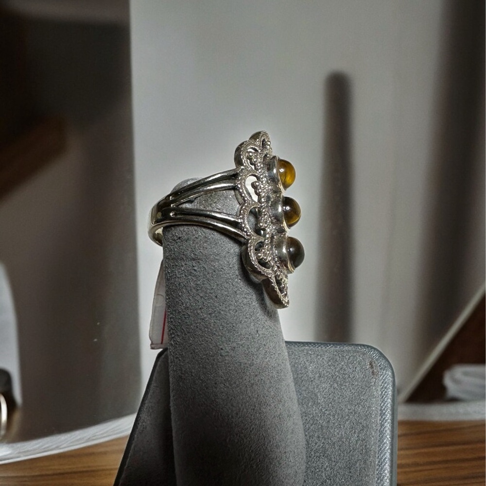 Tiger Eye Gemstones in Sterling Silver Ring - Picture 4 of 9